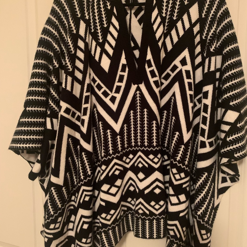 Ladies poncho.